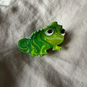 Disney Tangled Pascal Hair Clip nwot